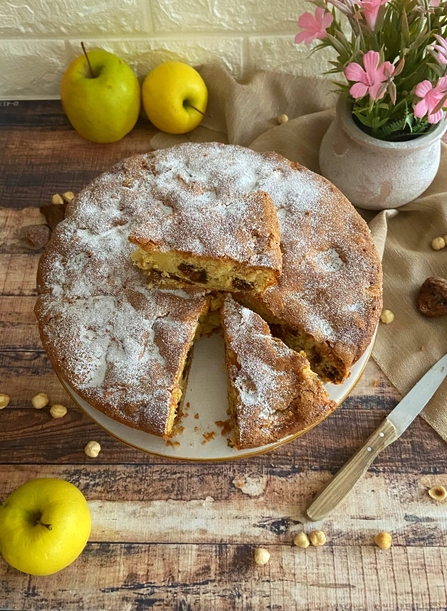 RICETTA TORTA DI MELE CON FICHI E NOCCIOLE