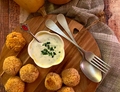 POLPETTE DI ZUCCA E RICOTTA CON SALSA ALLO YOGURT