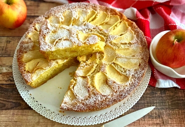 RICETTA TORTA DI MELE SOFFICE, VELOCE E MORBIDA